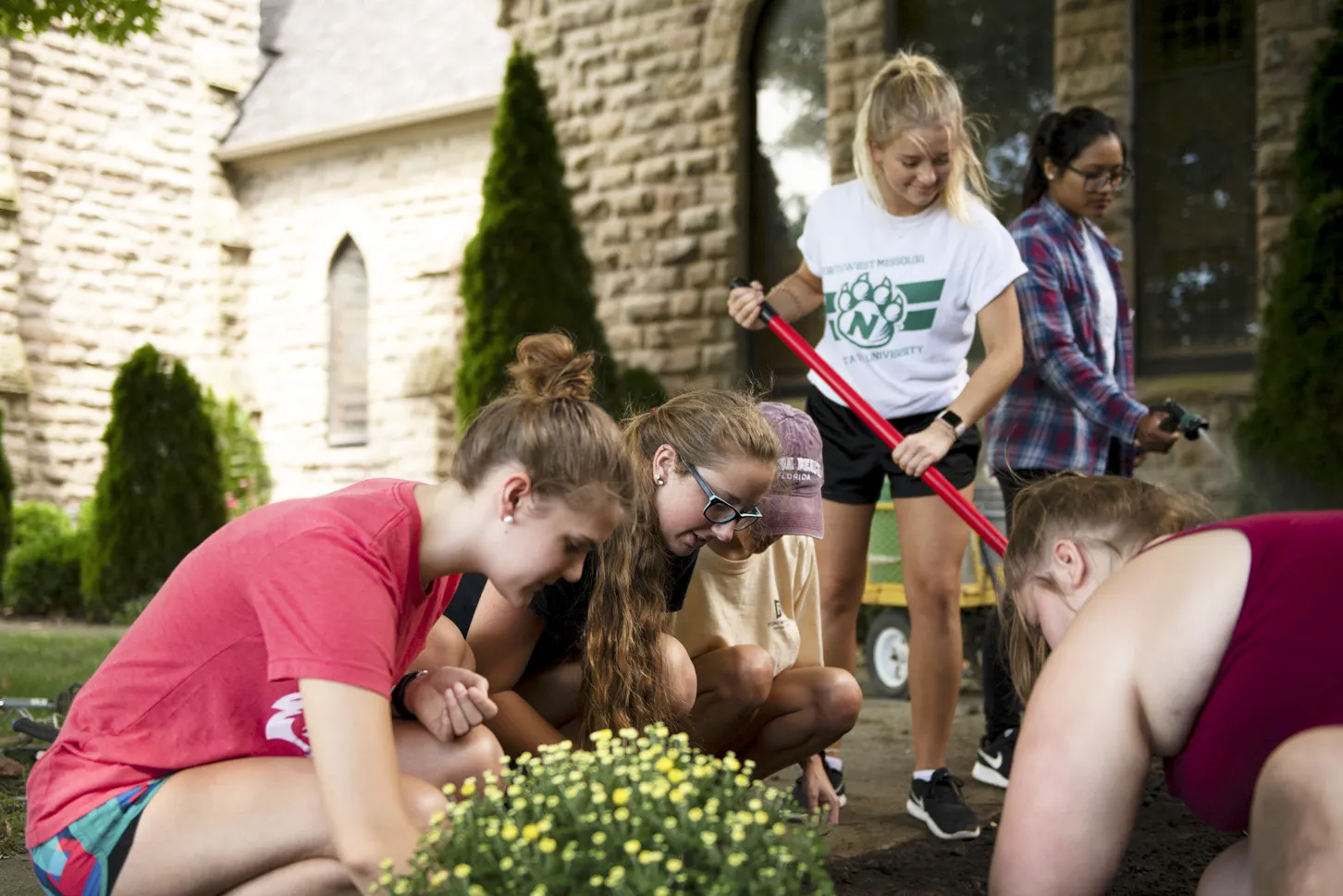 Students Volunteering