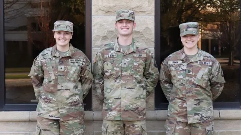 three military students
